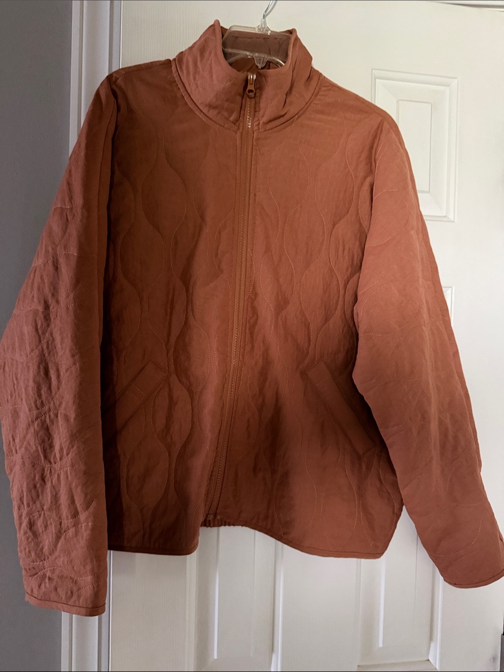 Wishlist Women’s Quilted Zip-Front Jacket in Rust